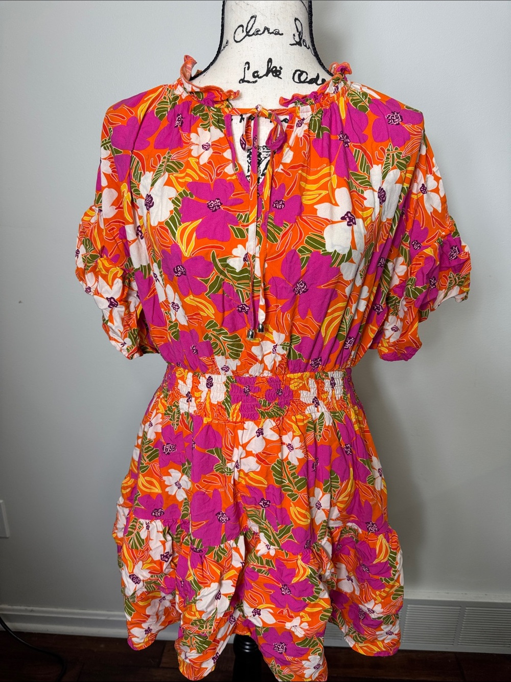 ENTRO Floral Ruffle Mini Dress in Orange, Pink, White SZ L Vacation Beach Tropic